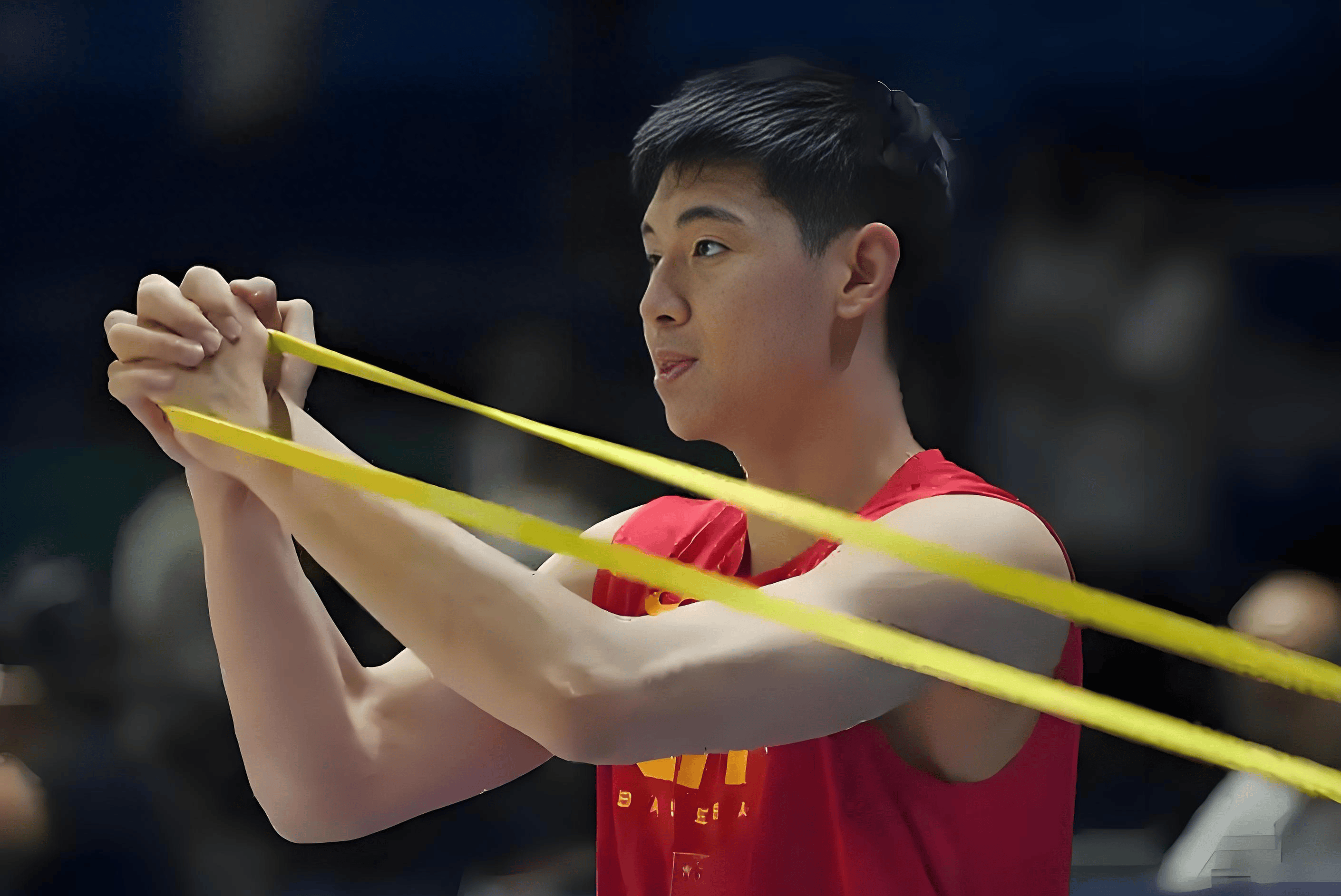 九游游戏平台-广东宏远迎荷甲关键赛，冲刺阶段外线爆发，话题不断，年轻球员得到机会的简单介绍